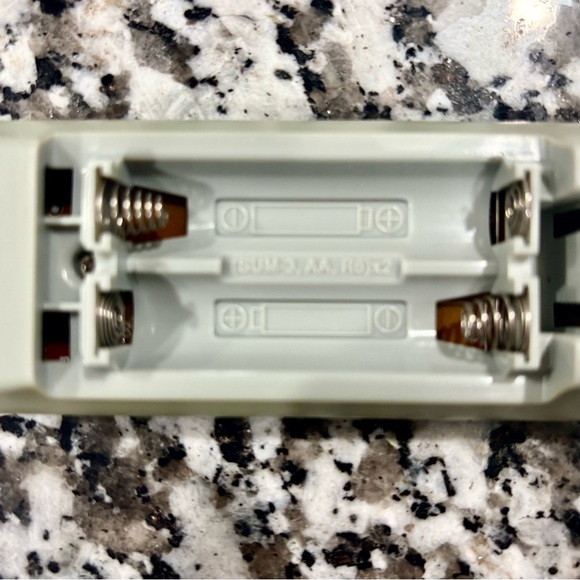 Memorex DVD Player Remote Control OEM Replacement Original Multi-Function Tested - Picture 8 of 8